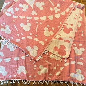 Disney Pink White Sandcloud beach / home  Blanket
